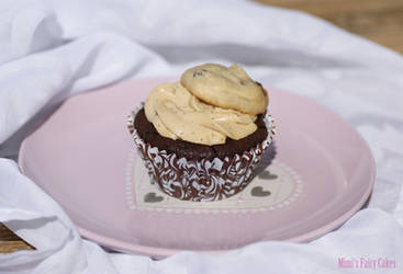 Cookie Inside Cupcake