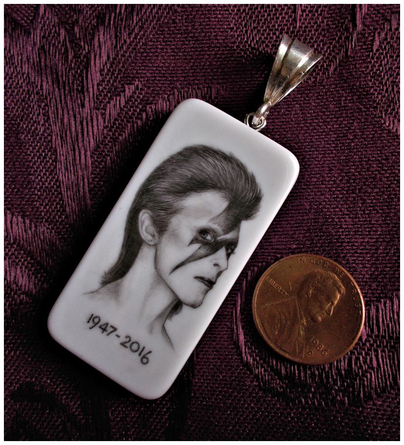 Bowie  Ziggy Stardust domino portrait pendant