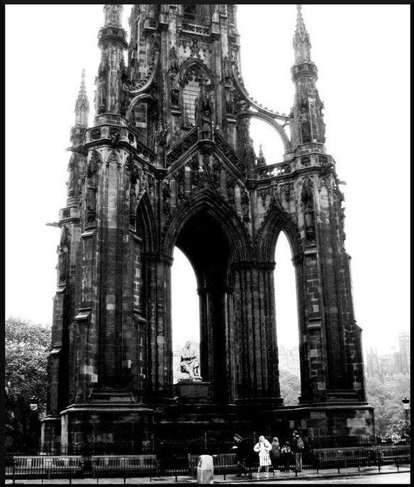 The Scott monument 2007