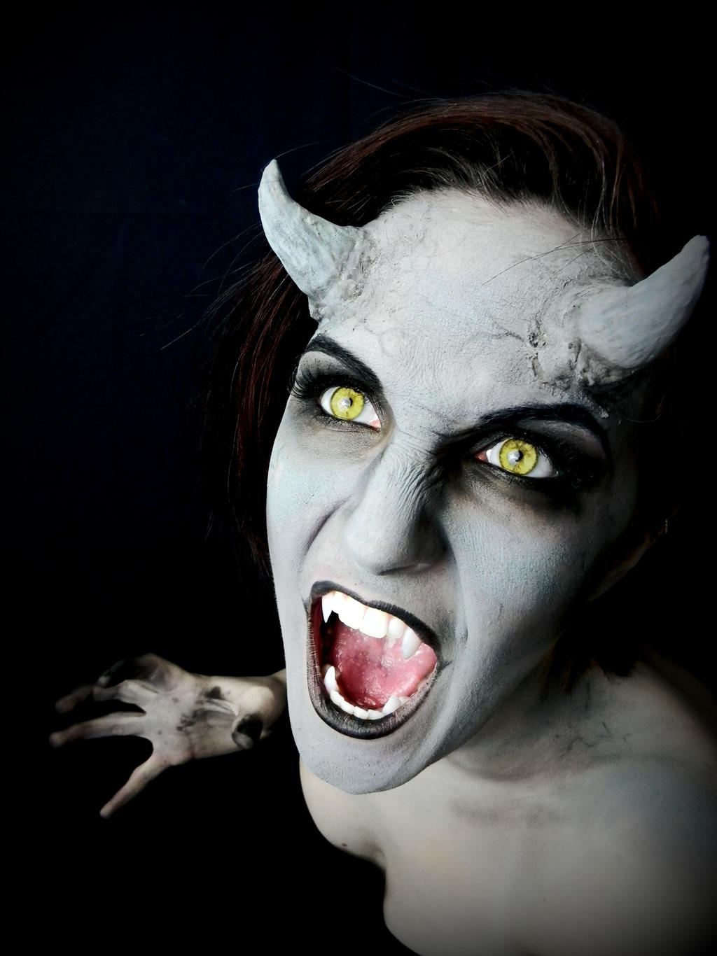 Gargoyle Demon by lilmzsarahsoda on DeviantArt