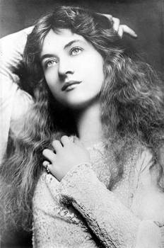 Maude Fealy