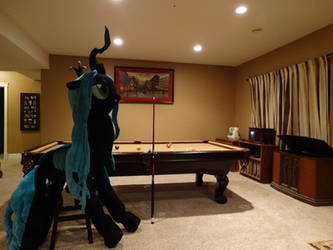 Game night with Queen Chrysalis