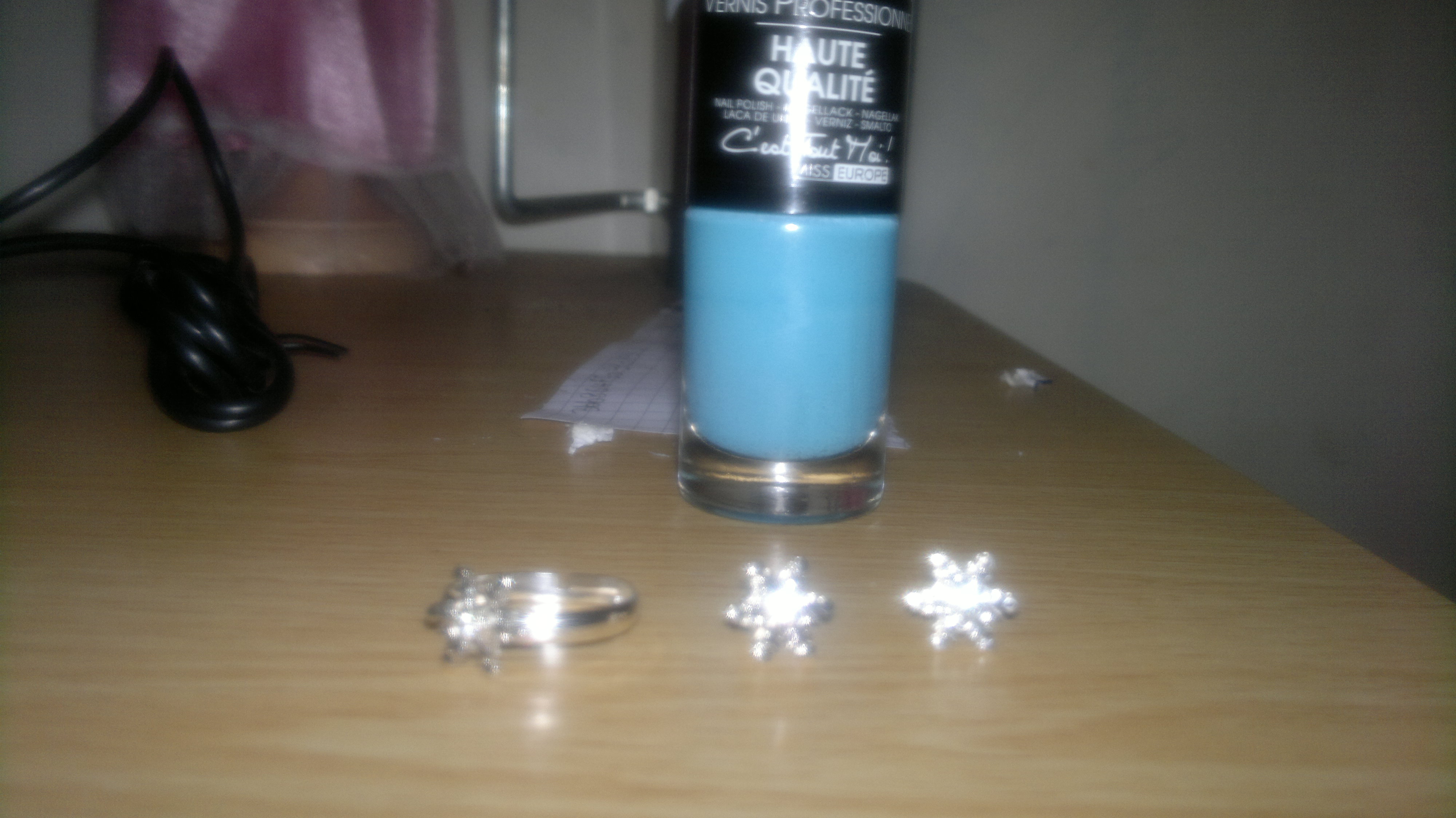 My beautiful snow jewels and my blue nailpoilsh