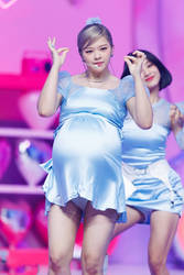 Jeongyeon Preggo Belly