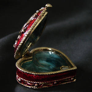 Heart Shaped Trinket Box