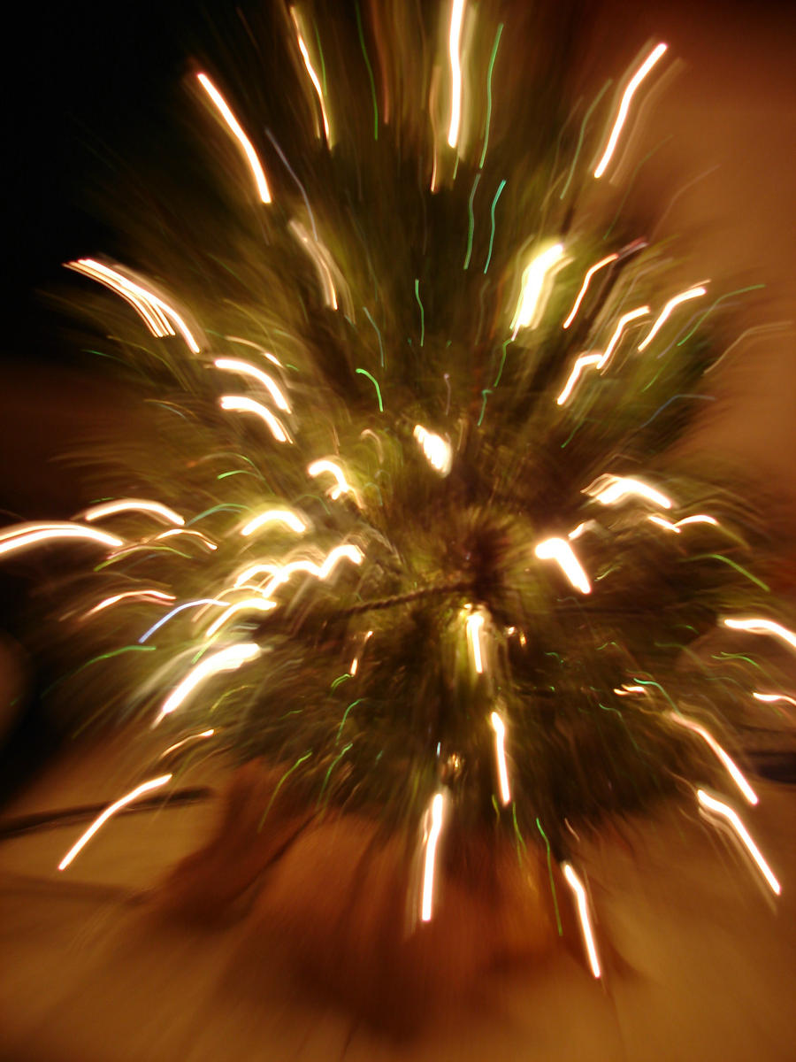 Christmas Tree Explosion 3