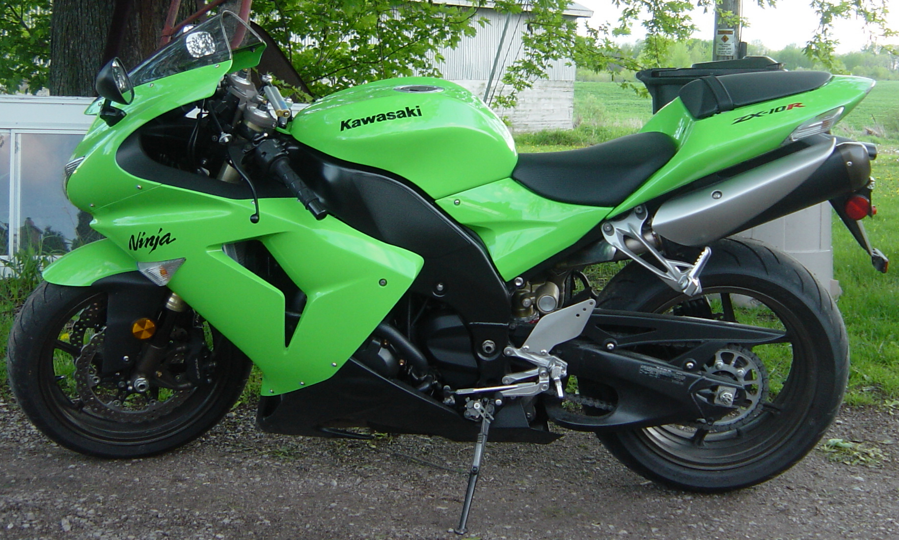 Kawasaki Ninja Lime Motorcycle