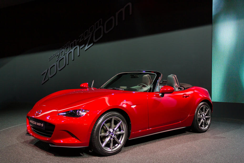 Paris 2014: Mazda MX-5 by randomlurker