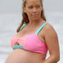 Heavily pregnant Kendra Wilkinson 8
