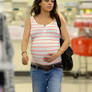 Heavily pregnant Mila Kunis I 755