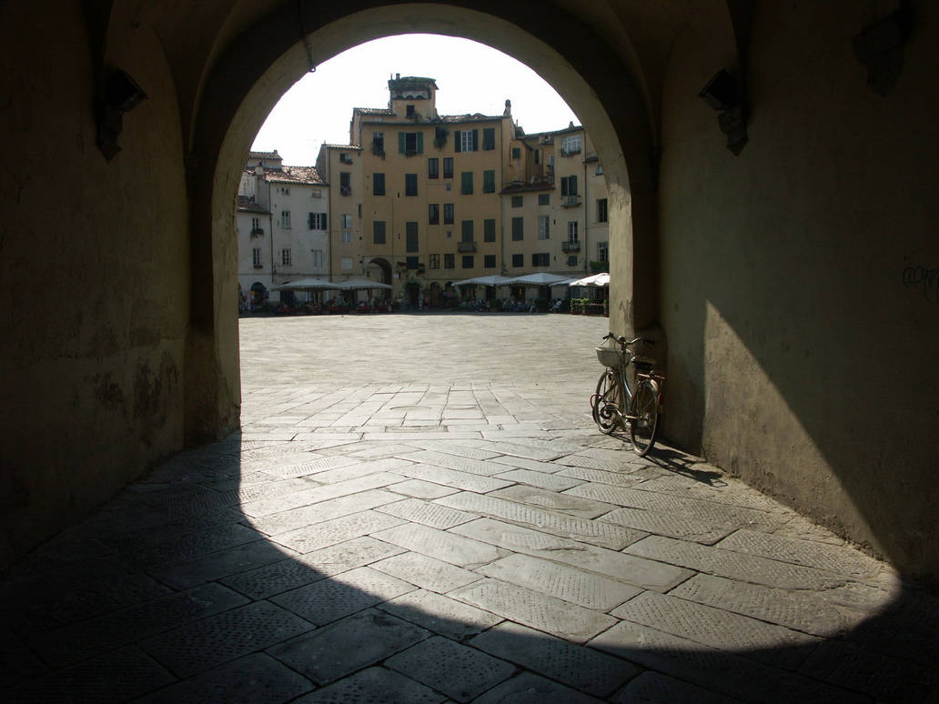 Bike in the Archway - Lucca