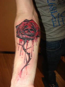 gothic rose and skull