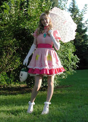 Princess Peach, Lolita-style