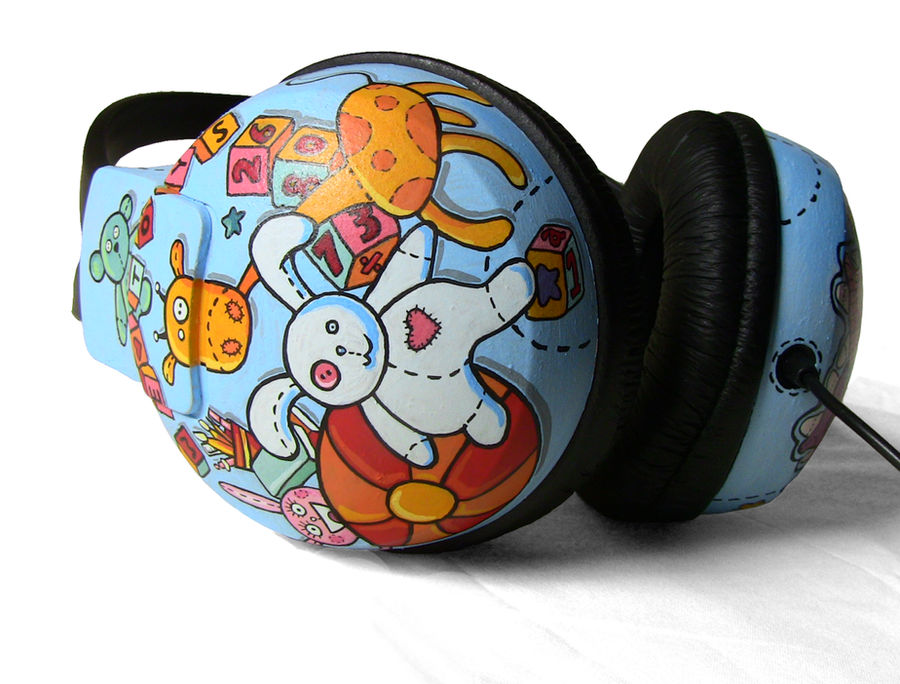 ''We love Toys'' headphones2