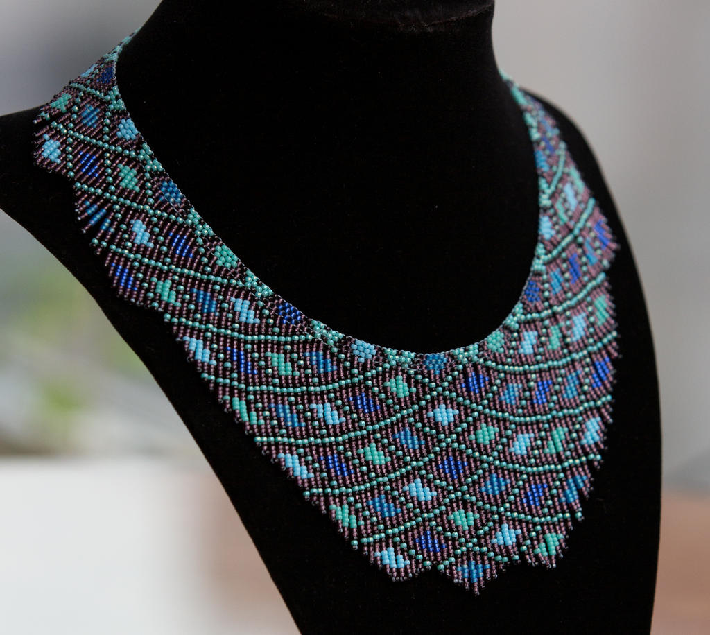 Old colors, new style: aqua seed bead necklace