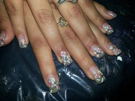 floral nails