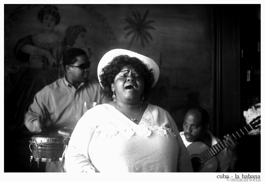 La Habana - singing