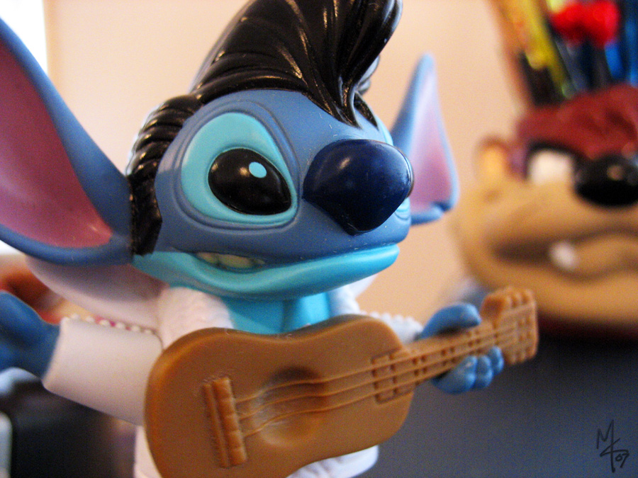 Stitch dressed as Elvis