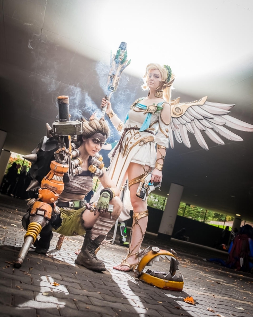 Winged Victory Mercy Cosplay and Junkrat Cosplay