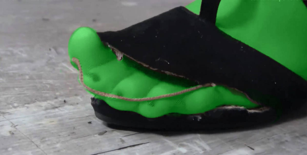 She hulk's feet pop out..!!! by shehulklover75 on DeviantArt