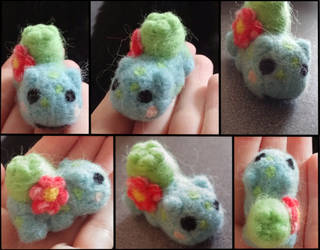 Third felting creation : Bulbasaur