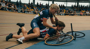 Cyclist catfight - fx (33)