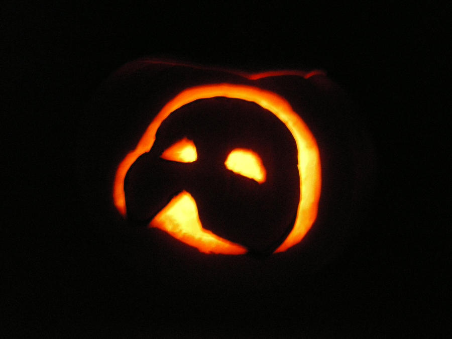 Phantom Of The Opera Pumpkin By WolfWarrior9 On DeviantArt phantom-of-the-opera-pumpkin-by-wolfwarrior9-on-deviantart