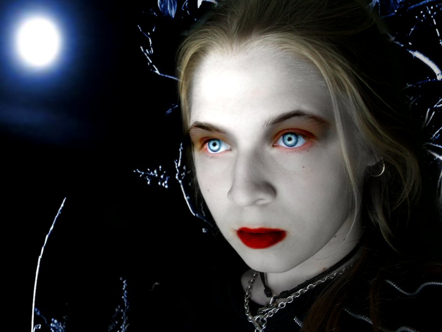 Moonlit Vampire