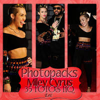 Photopack Miley Cyrus- Red Carpet VMA's