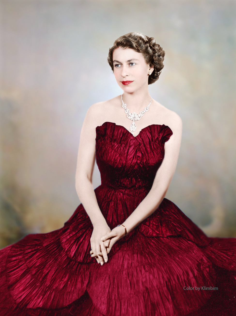 Queen Elizabeth II by klimbims on DeviantArt
