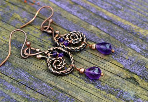 Wire wrapped earrings with amethyst