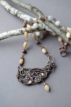 Copper and agate necklace
