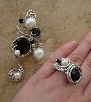 Matching Ring+Brooch 012