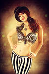 glam circus by gestiefeltekatze