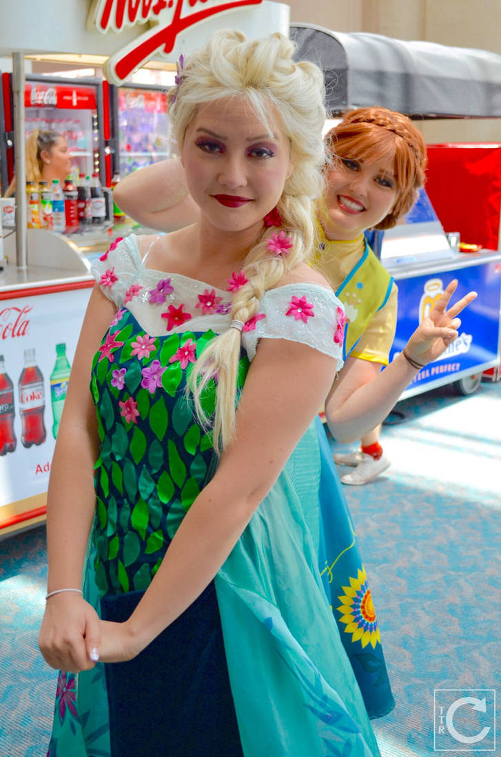 Frozen Fever Cosplay Elsa and Anna by Twincess on DeviantArt