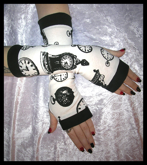 Im Late Clockwork Arm Warmers