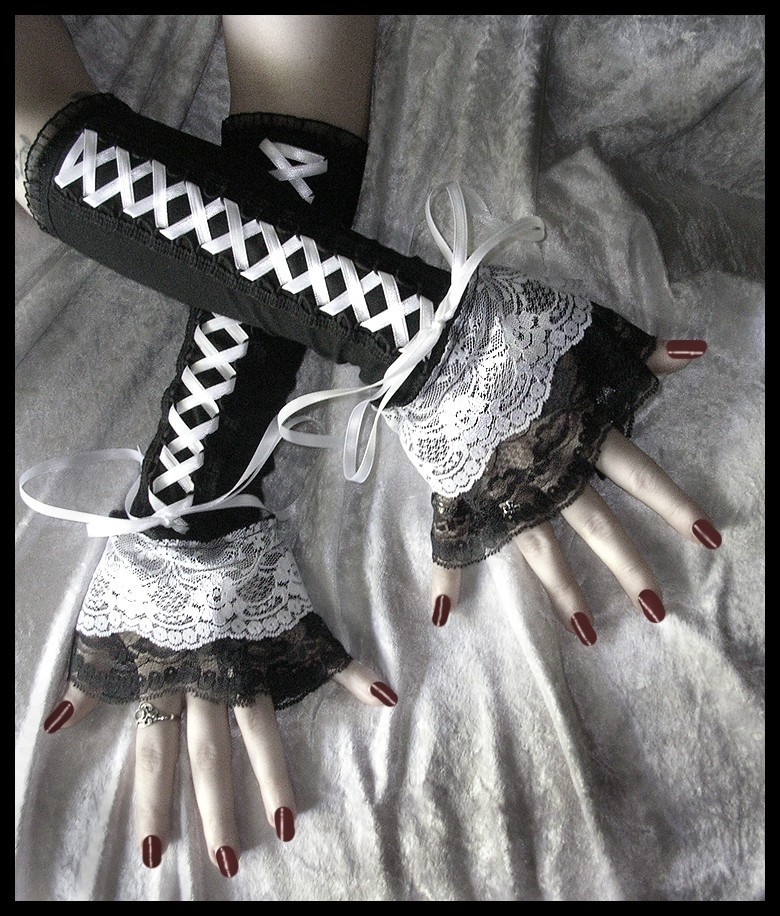 Soot - Snow Corset Arm Warmers