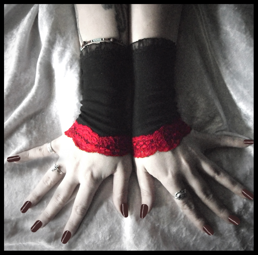 Nocturne Fingerless Gloves