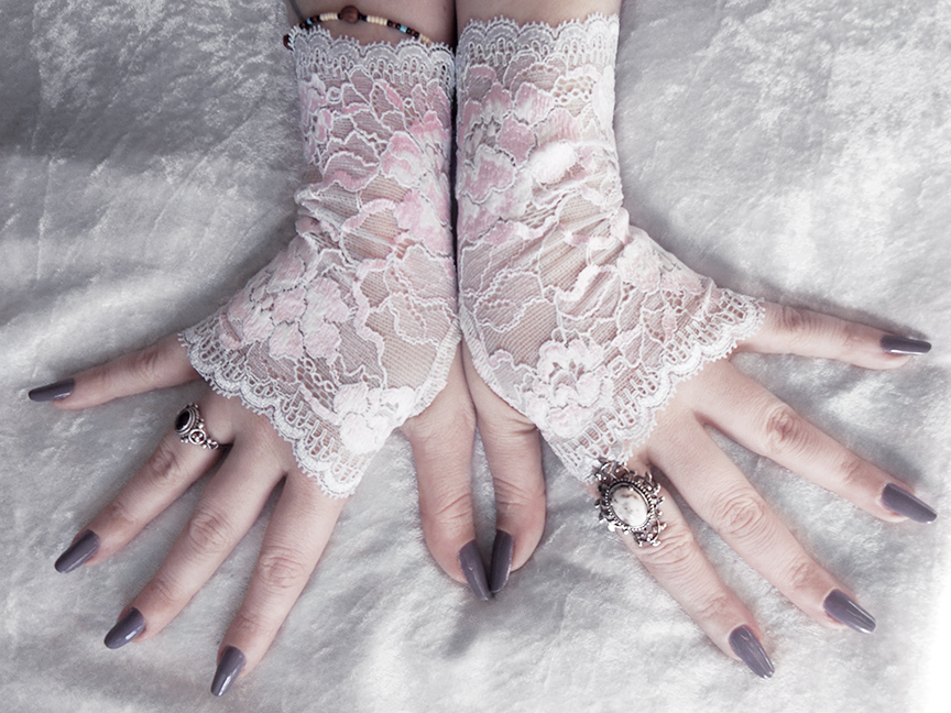 Anemonella Lace Fingerless Gloves by ZenAndCoffee