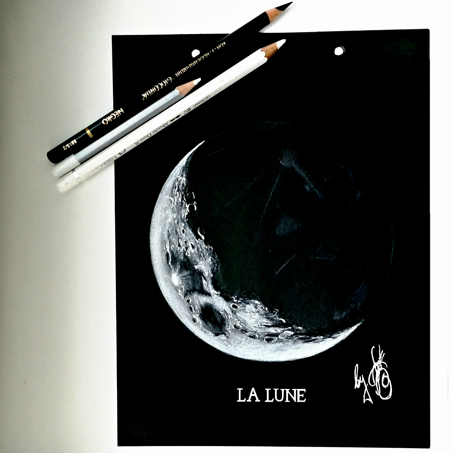 La Lune by ValeriaEmtsova