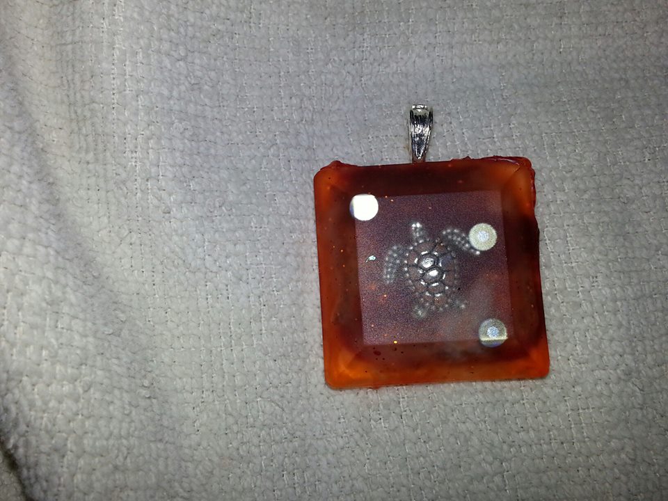 RedTurtlePendant