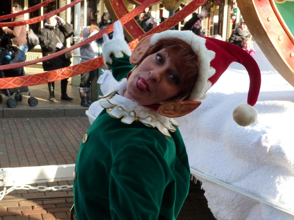 Christmas @ Disney - Elves on Parade by bellesprince on DeviantArt