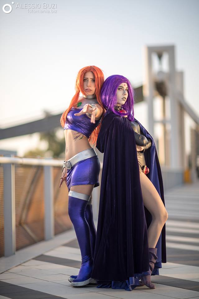 Starfire and Raven from Teen Titans Cosplay