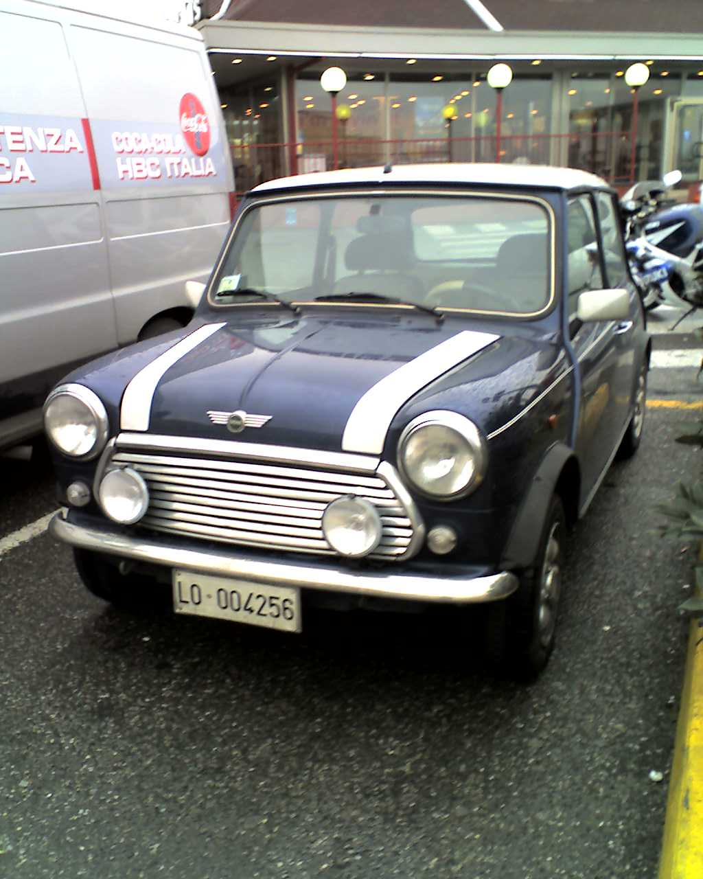 Old Mini Cooper