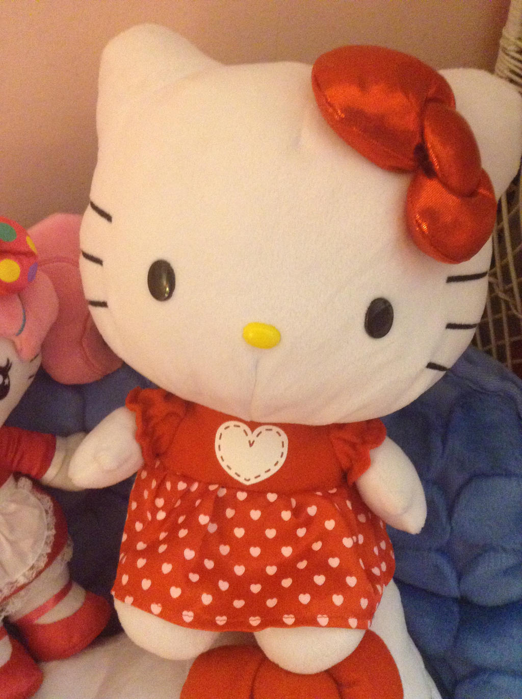 2017 Valentine's Day Hello Kitty Plush