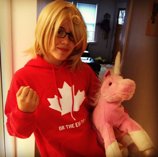 Canada cosplay with a MAGICAL Unicorn