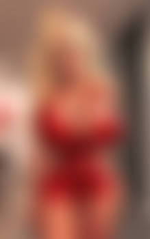 Bimbo in the office