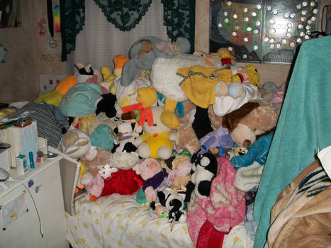 THE stuffed animal bed