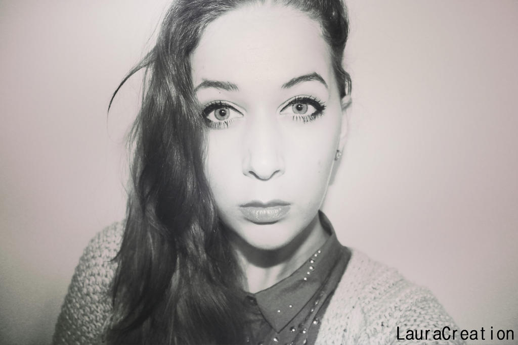 Laura Fansite Laura. by LauraCreationn on DeviantArt