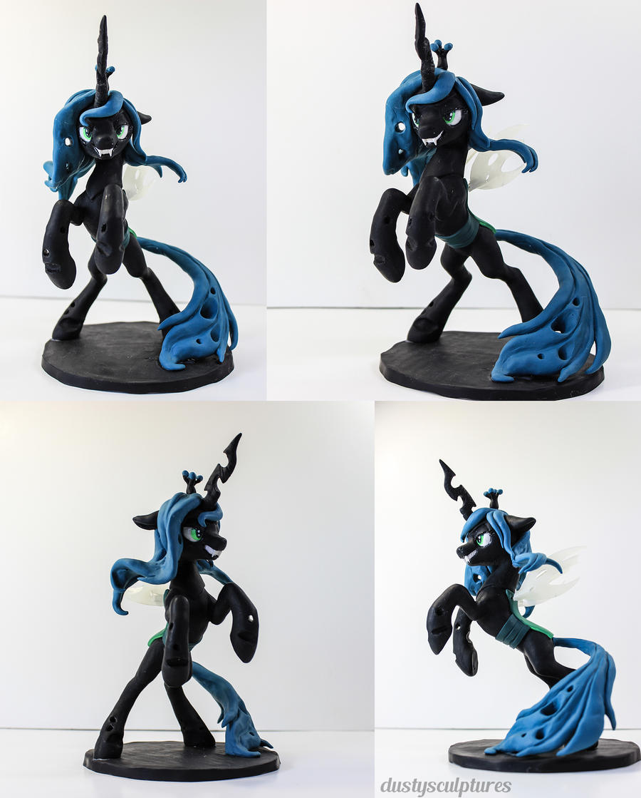 Queen Chrysalis - BronyCon 14